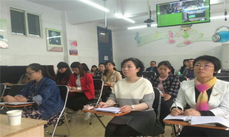 “空中课堂”架桥梁 跨校研讨促发展(2)