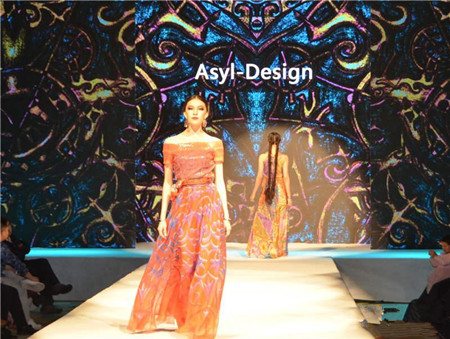 奇幻之旅服装秀 带你穿越古丝路(组图)(5)