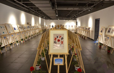 北京申办冬奥“光辉岁月”摄影展开幕(4)