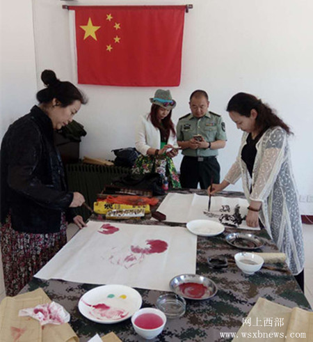 炎黄书画下军营  演兵场上助雄风(4)