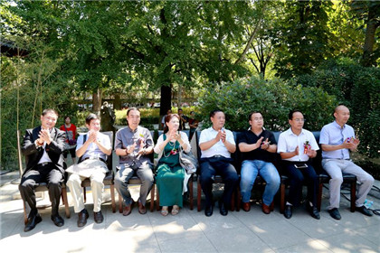 西部风情文化交流中心挂牌仪式隆重举行(9)