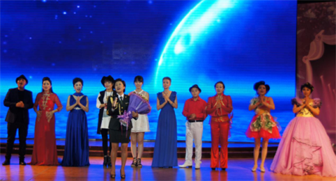 粉红盛典公益艺术团在京成立(3)