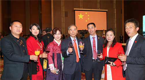 陕西省爱国主义志愿者协会受邀出席韩国国庆日(图3)