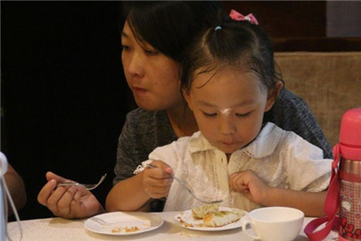 “一朵面包”在古城西安盛大启航(5)