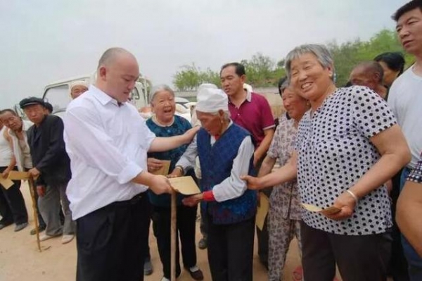 高山大海融胸怀领军前行赤子情记陕西少华集团公司董事长高海军2