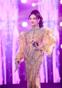 【陈依一】环球夫人赢得女神风范(4)