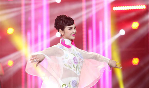 【陈依一】环球夫人赢得女神风范(5)