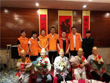 【关爱老兵】---西安秦都酒店一如既往的走在这(1)