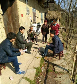 走进百姓内心的脱贫“志”富“第一书记”(3)