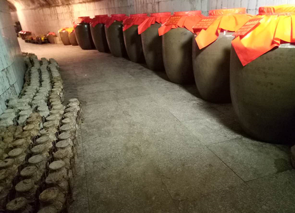 贵州仁怀市望成酿酒作坊，以诚信赢市场(3)