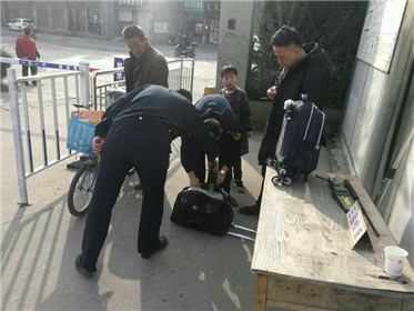 华阴市运管所确保“两会”期间道路运输安全(2)