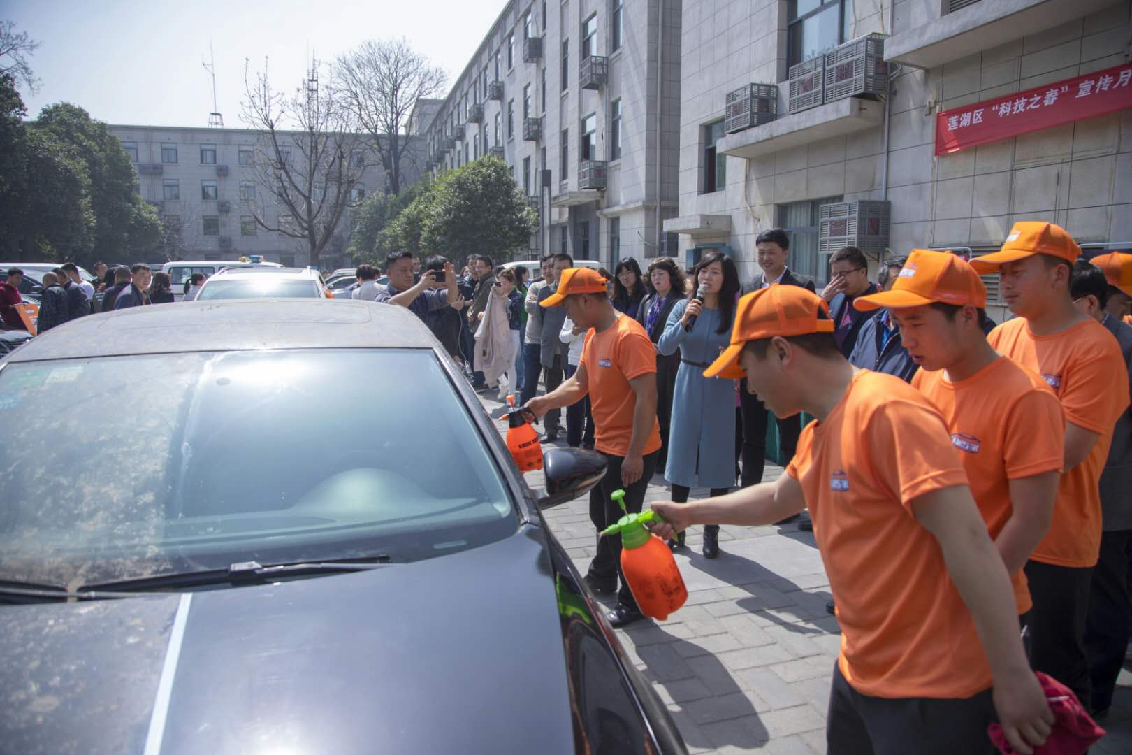 世界水日一一车靓专家  微水洗车显神威(2)