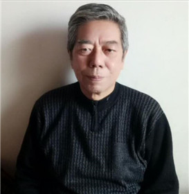  陕西七旬铁路工人完成26万字长篇小说《玉兰树下》(1)