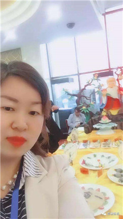 意槲备酒亮相“美食美客逛汝州”(3)