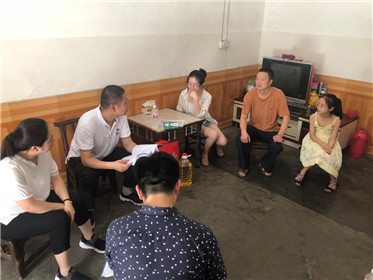 西安外国语大学赴旬阳开展“精准资助基层行”走访活动(2)