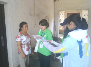 西外大守望志愿者为临潼东岳脱贫攻坚注入青春力量(3)