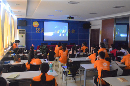 同谱禁毒和谐曲 共筑幸福泾欣园(1)