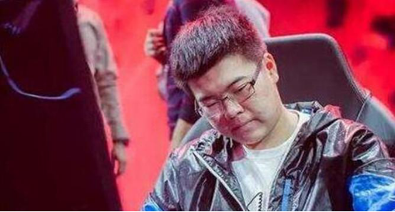 违约主播被判赔偿斗鱼415万 靠挖墙脚活着的虎牙要凉了？(5)