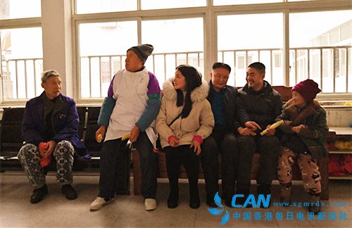 用爱心 温暖这个冬季