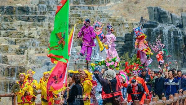 “春醒•忆老家”2018全国百家网络媒体走进“丝路之根生态方城”