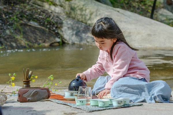 “春醒•忆老家”2018全国百家网络媒体走进“丝路之根生态方城”
