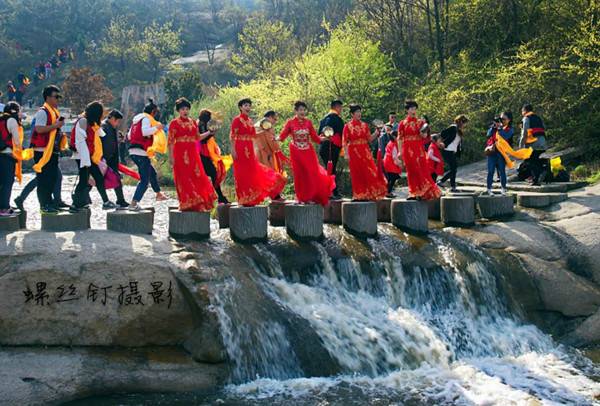 “春醒•忆老家”2018全国百家网络媒体走进“丝路之根生态方城”