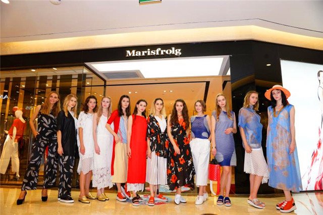 “纸雁·聆花”第四季衡阳时装周璀璨启幕(11)