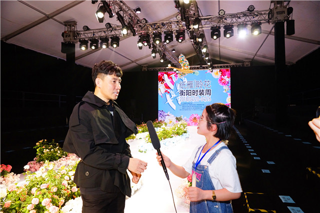 “纸雁·聆花”第四季衡阳时装周璀璨启幕(10)