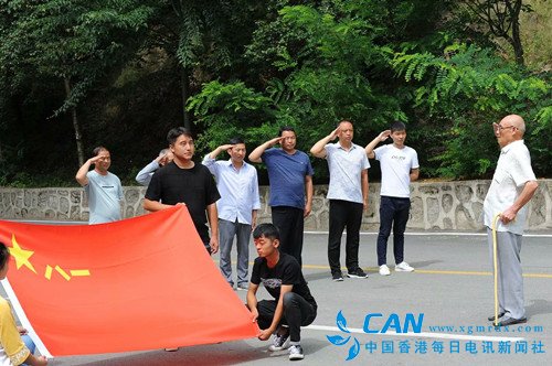 八一建军节来临 我们向老兵致敬！