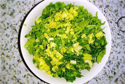 秋天宁可少吃肉,也别放过此菜!好吃不贵,排出毒素,血压稳稳的!(2)