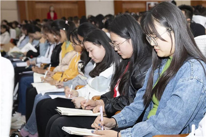 “大学生法治教育基地”签约揭牌仪式在西安思源学院举行(8)