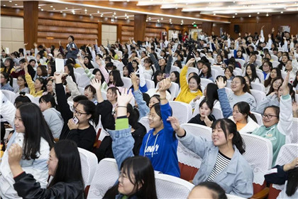 “大学生法治教育基地”签约揭牌仪式在西安思源学院举行(11)