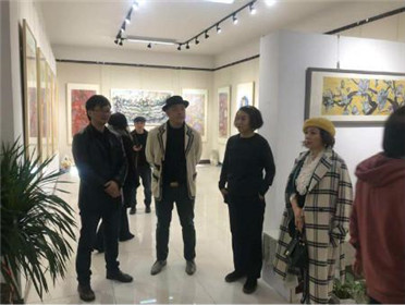 王蔚兰绘画作品展在京举行(2)