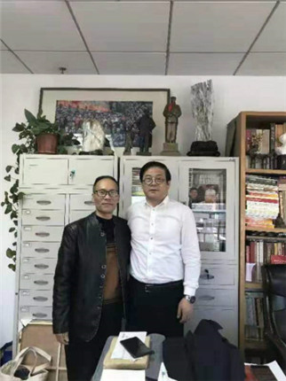 徐里对孙才祥的青花山水作品给予高度评价并题词(2)