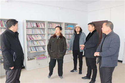 【红色文艺轻骑兵】“爱的力量”志愿服务送温暖到樱桃沟(3)