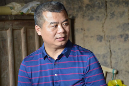 易敏：记住乡情　用行动感恩乡亲(1)