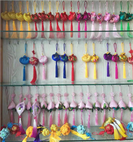 山阴县：雁门小香包绣出致富大名堂(5)