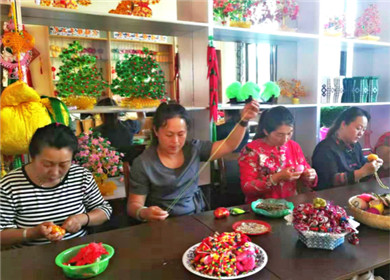 山阴县：雁门小香包绣出致富大名堂(6)