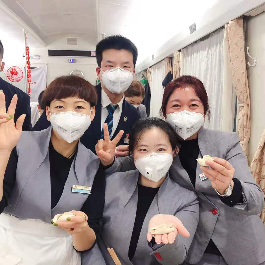 除夕夜的坚守(1)