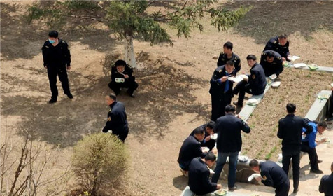 铁岭县重拳出击整治浅水湾违法私搭乱建(1)