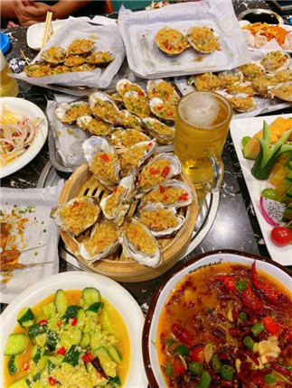 西安阿龙哥串串香：厚道赢得客满门(5)