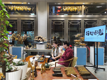 从大国工匠到文化巨匠，朱炳仁演绎《行走的匠魂》359万网友点赞(2)