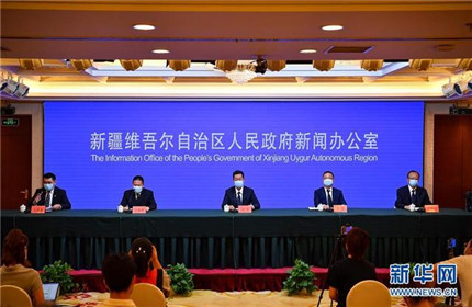 乌鲁木齐为大中专学生和特殊群体出疆开辟“绿色通道”(1)