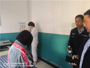 女生考试失利欲轻生，甘谷公安紧急救助(1)