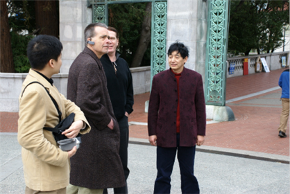 伯克利给每位诺贝尔奖得主一个车位，给朱炳仁竟达十个车位大的位置(3)