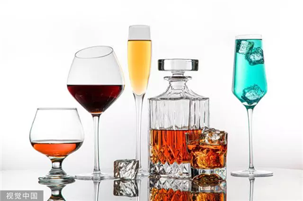 注意！下月起坐火车有变化 这些物品不能再上车了(1)