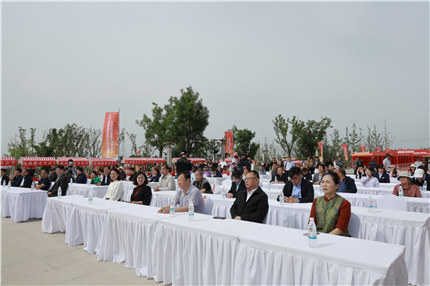 2025咸阳市提振消费暨乾州特色美食文化商品展点亮假期(图3)