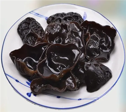 这9种食物，有助于降低尿酸饮食与健康的密切关系(3)