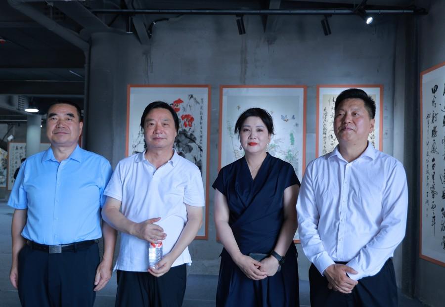 翰墨铸军魂·蓄力谱华章 陕西以琳书画院第四届书画展暨工业印记展在际华3511文创科技园隆重开幕(6)