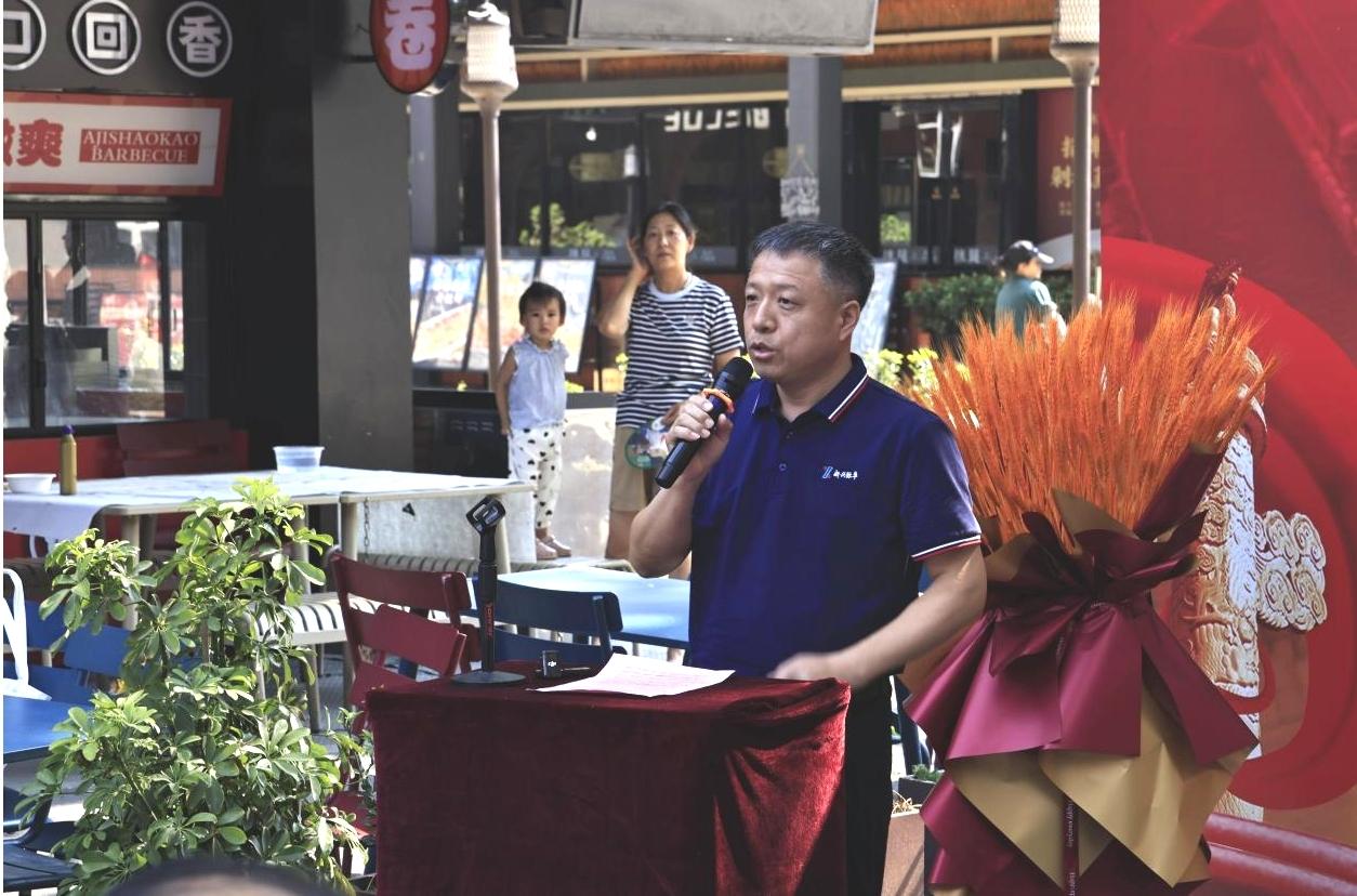 “翰墨铸军魂·蓄力谱华章”第四届书画展暨工业印记展在际华3511文创科技园开幕(7)